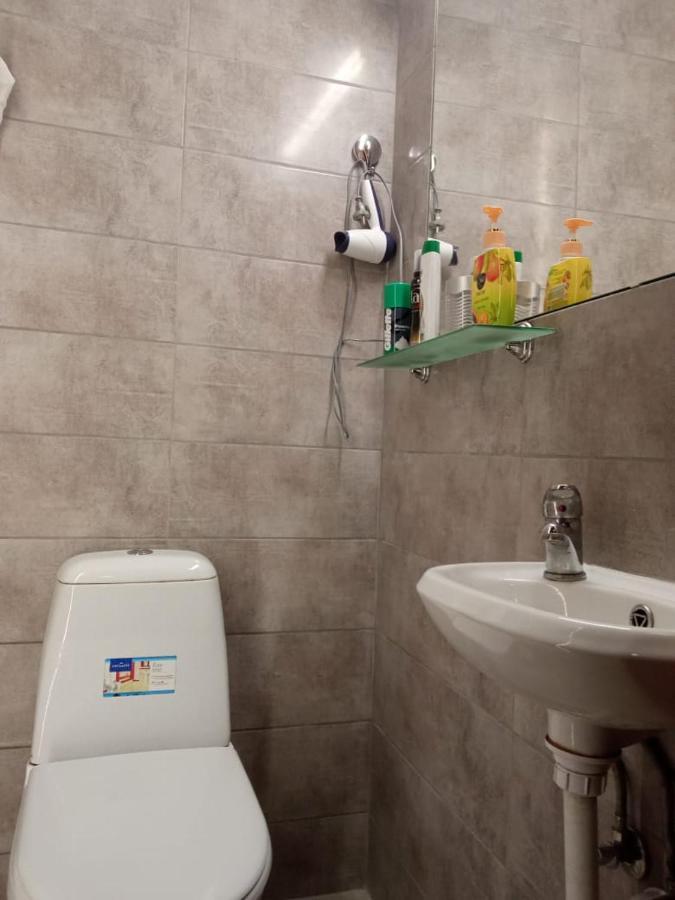 Near Rynok Square Apartment ลวีฟ ภายนอก รูปภาพ